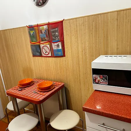 Apartment Orange Loft Near Old Old Town *