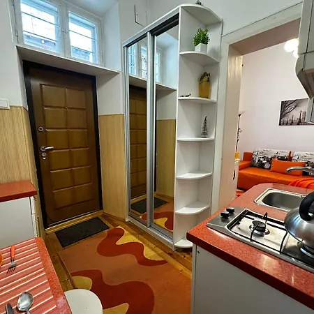 Orange Loft Near Old Old Town Lviv